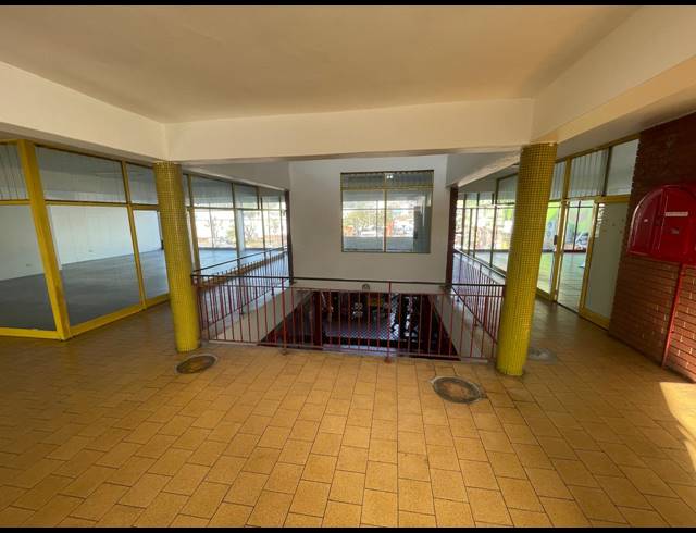 60M² RETAIL TO LET IN STARWOOD
